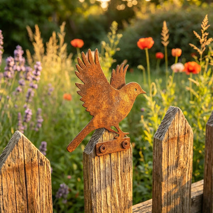 🐦5-Piece Lifelike Rusty Metal Bird Silhouettes Garden Art