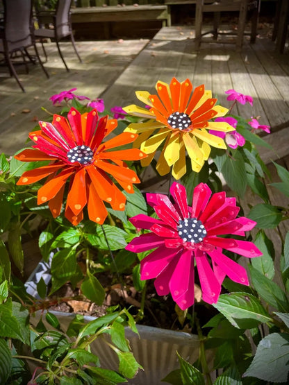 🔥Hot Sale - 49% OFF🔥Handcrafted Metal Zinnia Flower Garden Stake